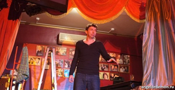 Моноспектакль «Проще простого» теперь в Ярославле